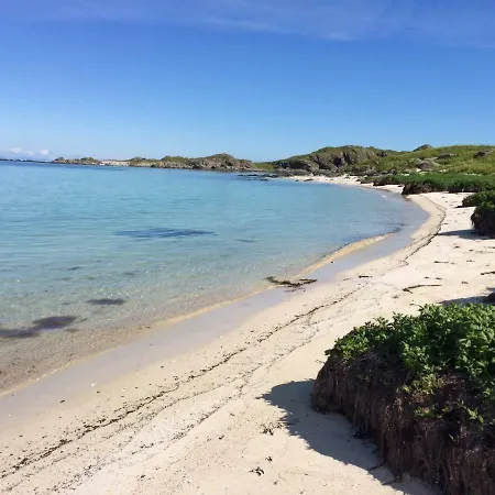 Semesterbostad Resting Place - House With Amazing Sea View And Terrace, Includes A Car Vaeroy
